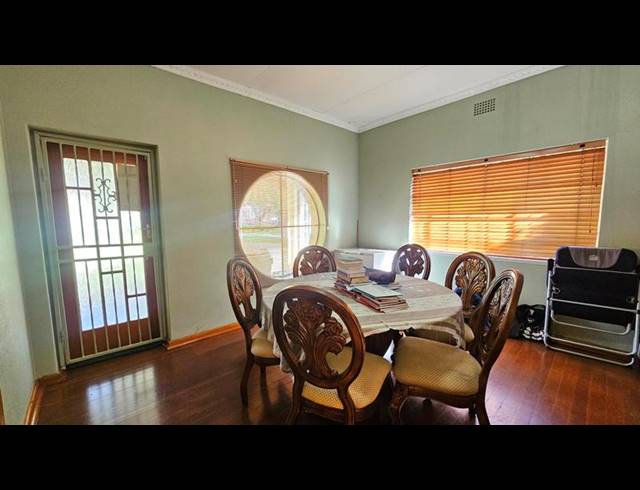 4 BEDROOM HOUSE FOR SALE IN CYRILDENE